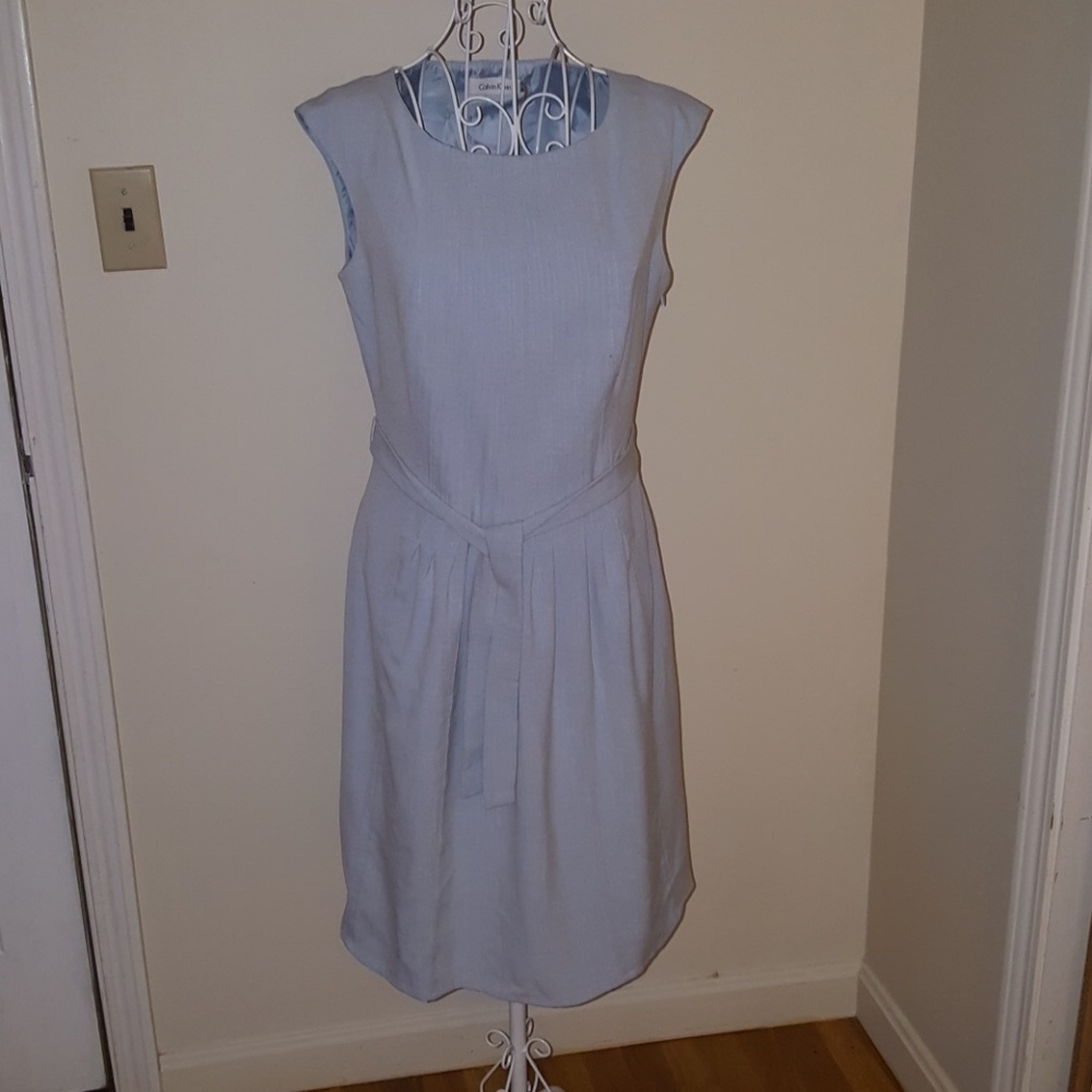 Dress - Picture 2 of 3